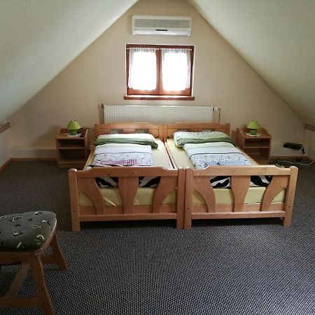 Gergely Vendeghaz Apartment Zirc Luaran gambar