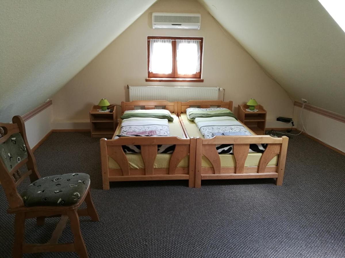 Gergely Vendeghaz Apartment Zirc Luaran gambar