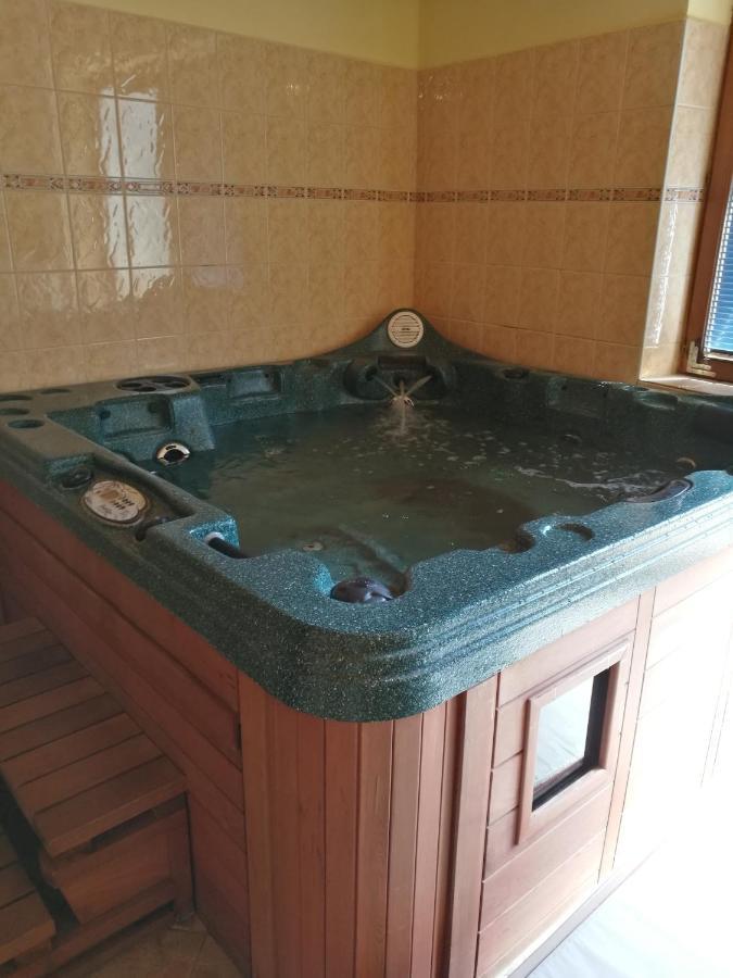 Gergely Vendeghaz Apartment Zirc Luaran gambar